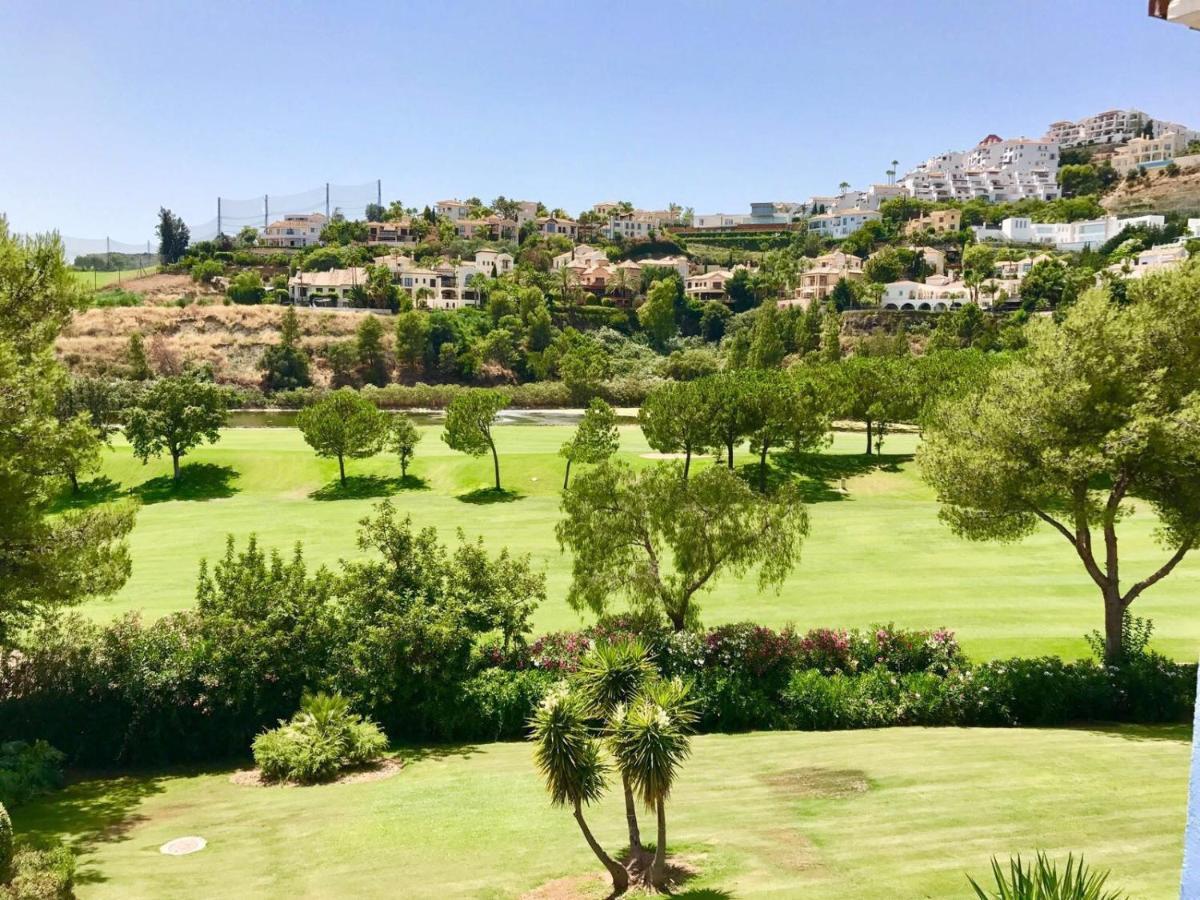 Penthouse Los Arqueros Golf Benahavis Bagian luar foto