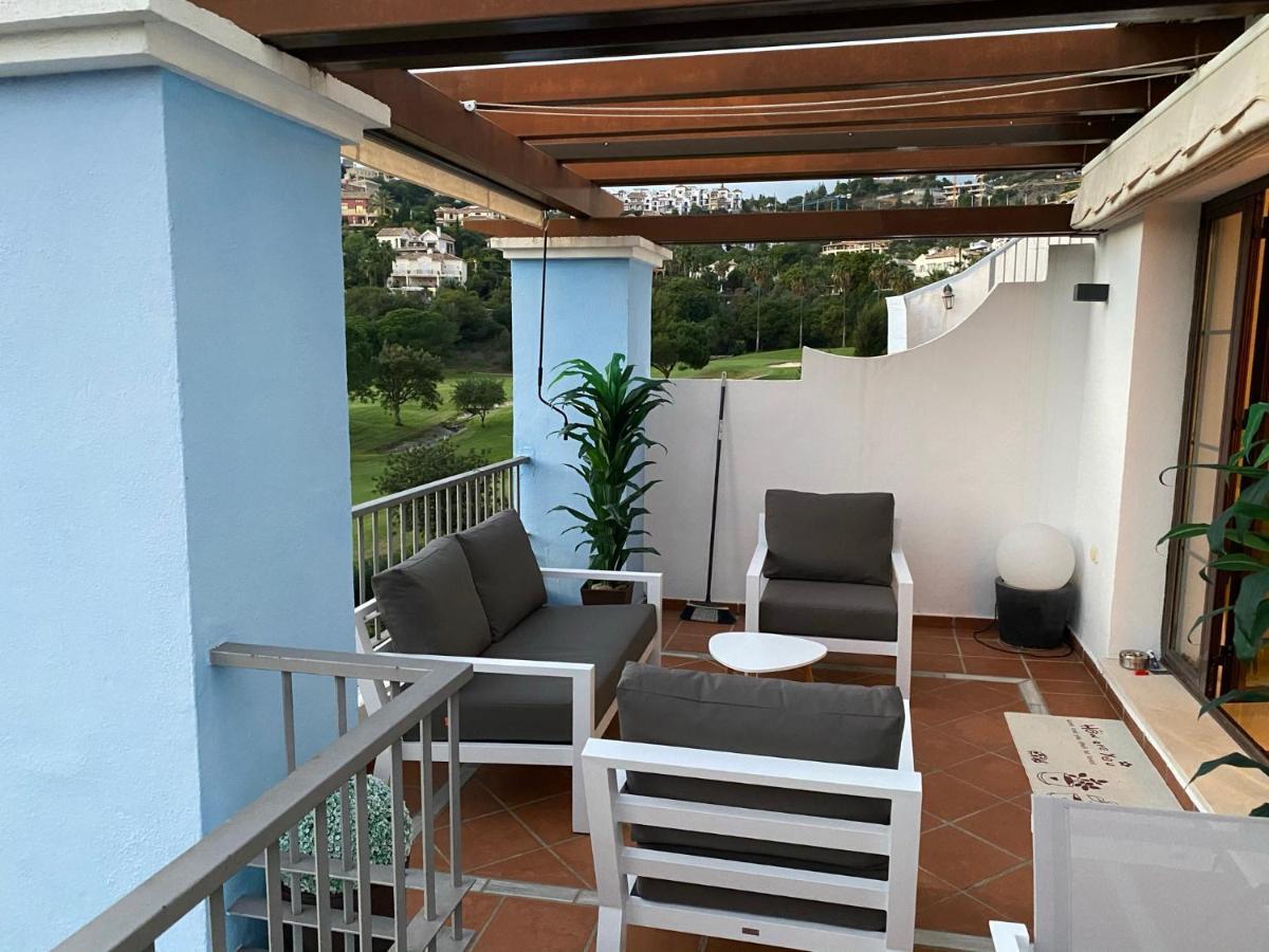 Penthouse Los Arqueros Golf Benahavis Bagian luar foto
